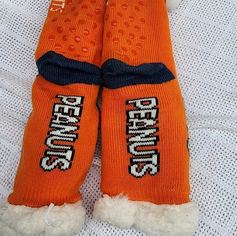 Peanuts  characters Slipper‎ Socks NEW